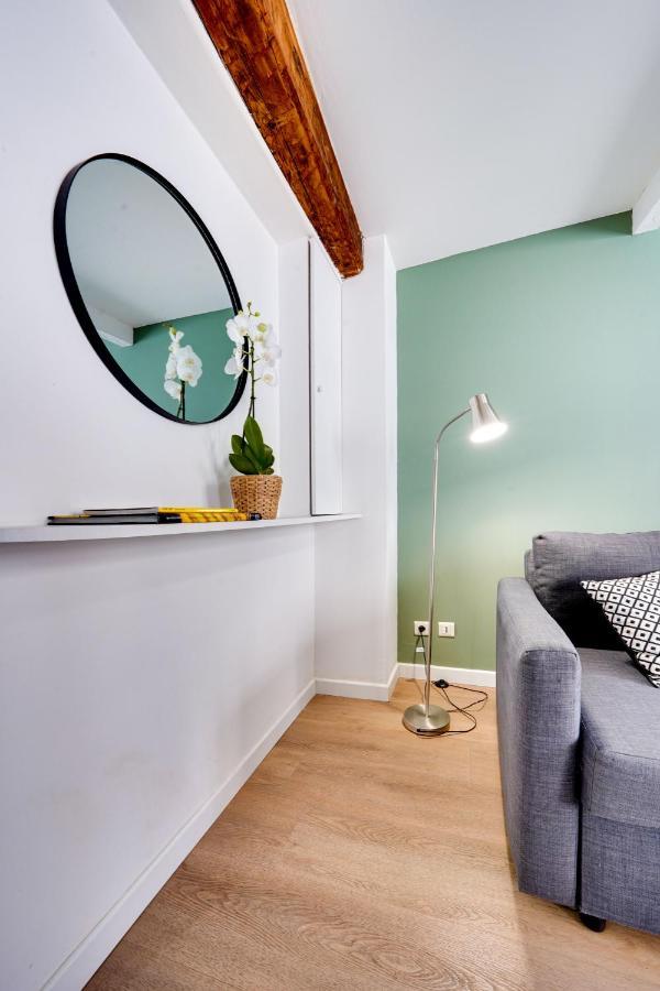 Apartment With Avignon